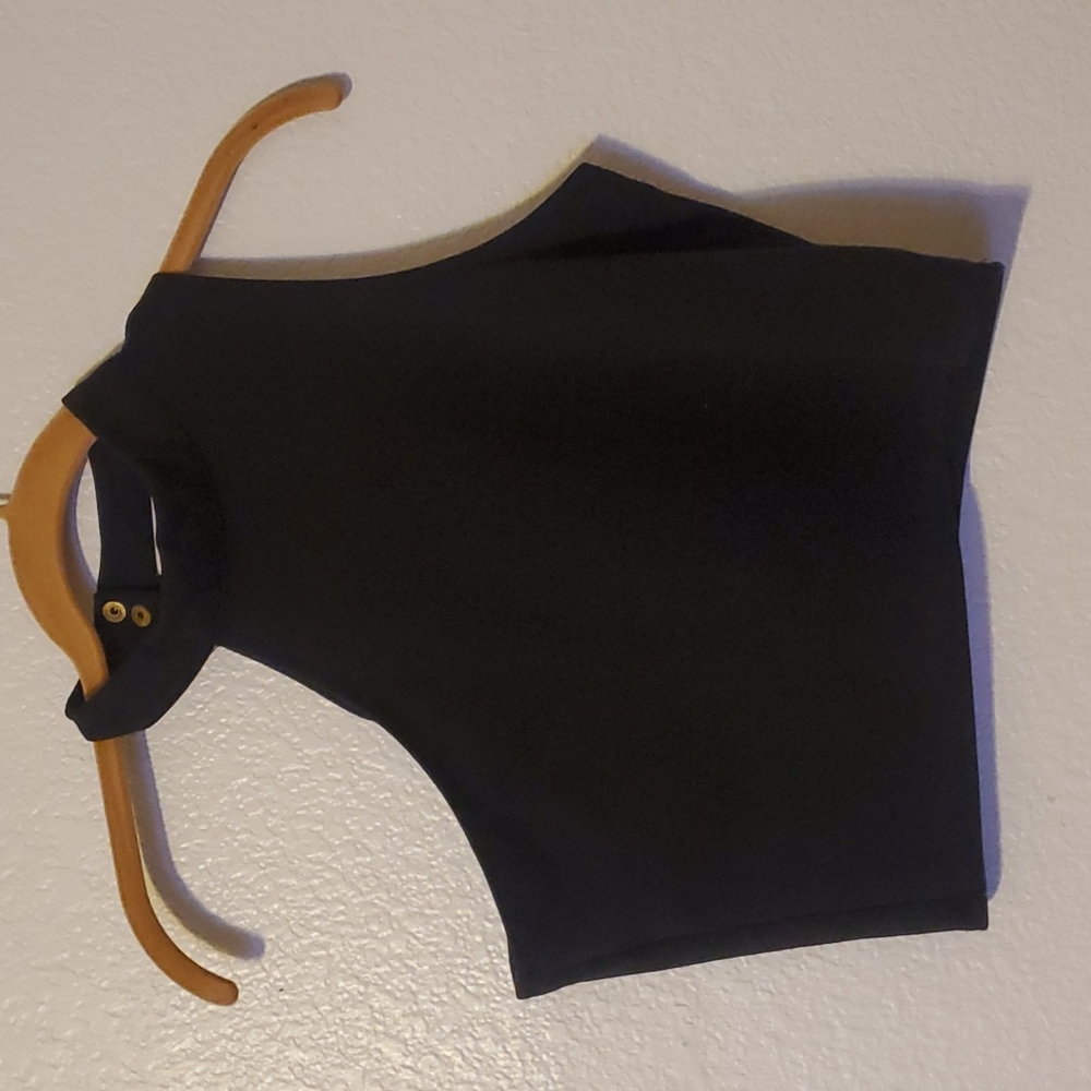 🪩 2/$15 // NICKI MANAJ: Asymmetrical Crop Top - Picture 1 of 4